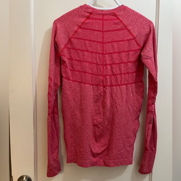 Oiselle Birds of a Feather Long Sleeve Running Top, W’s size Medium - Picture 8 of 9